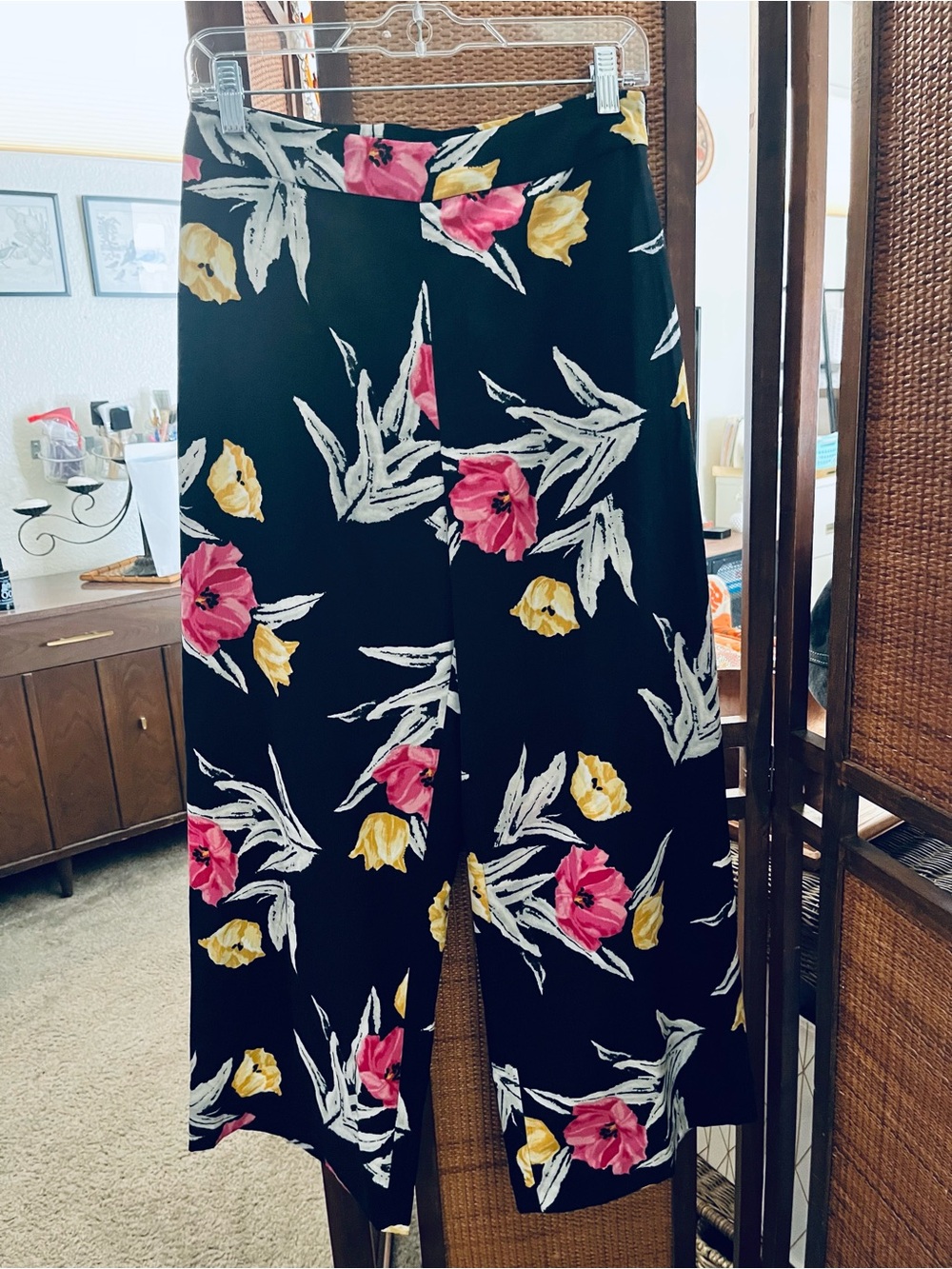 Isaac Mizrahi Black Wide Leg Pants with Pink & Yellow Floral Print